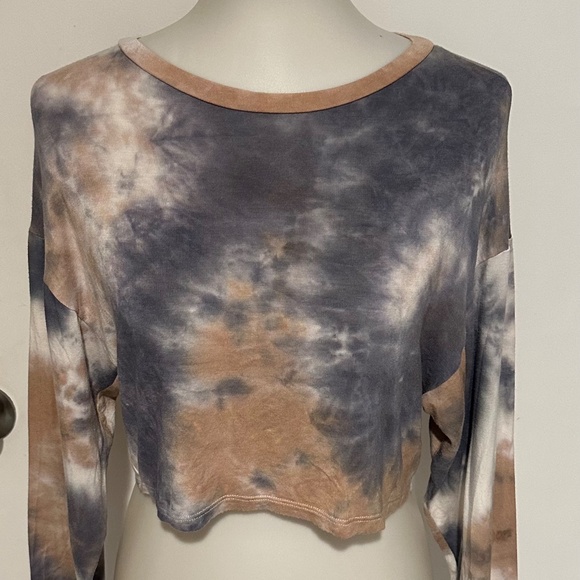 Tie Dye Sweatshirt for Women - Size M. - Picture 2 of 10